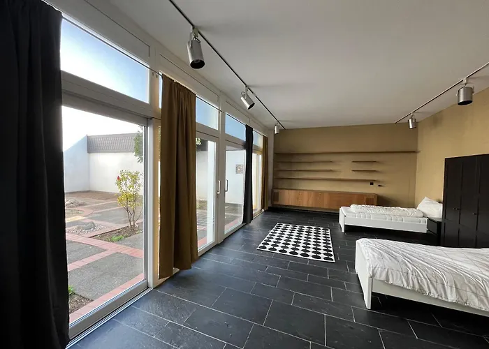 Hideaway * Leverkusen